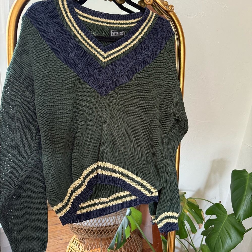 Vintage V-Neck Sweater in Green and Navy